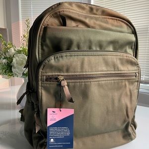 Xl campus backpack brand Vera Bradley.